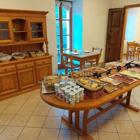 Taxus Hostel Pieve Tesino Exterior photo